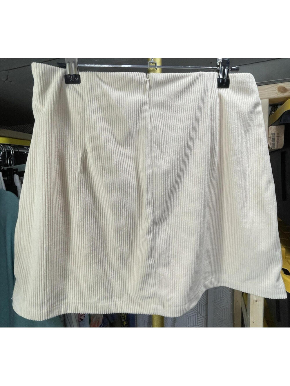 NWOT Halara High Waisted 2 -in-1 A-Line Mini Corduroy Casual Skirt Skort Sz M - Picture 3 of 6
